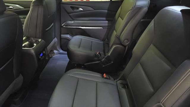 new 2025 Chevrolet Traverse car, priced at $46,405