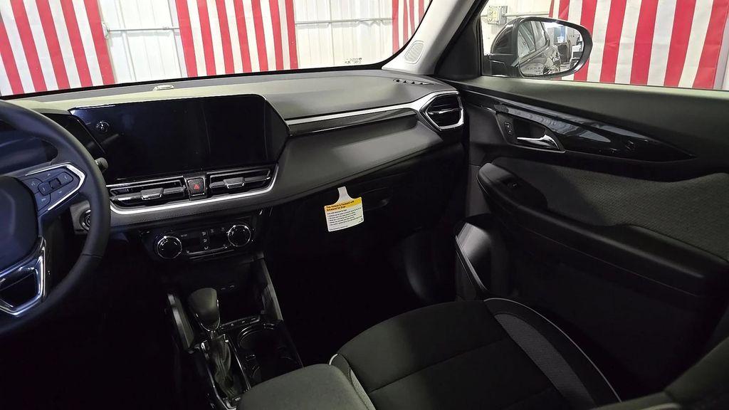 new 2026 Chevrolet TrailBlazer car, priced at $30,235
