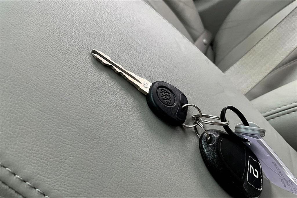 used 2007 Buick Lucerne car, priced at $6,995