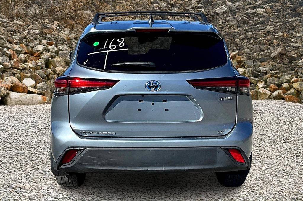 used 2022 Toyota Highlander Hybrid car, priced at $31,995