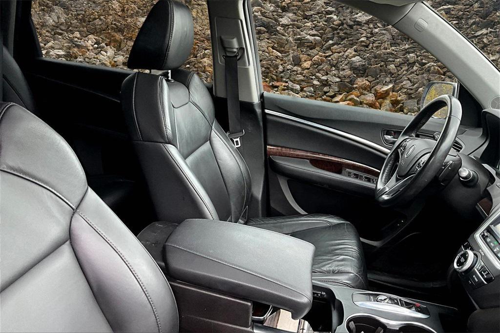 used 2018 Acura MDX car, priced at $18,995