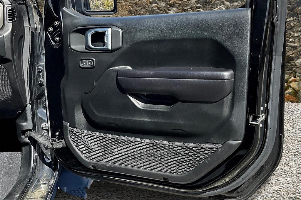 used 2021 Jeep Wrangler Unlimited car, priced at $26,995