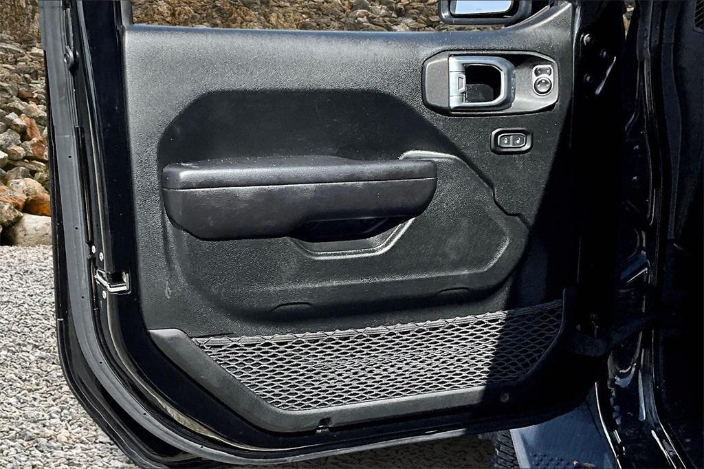 used 2021 Jeep Wrangler Unlimited car, priced at $26,995