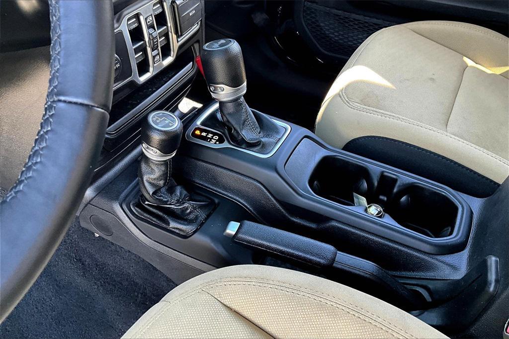 used 2021 Jeep Wrangler Unlimited car, priced at $27,995