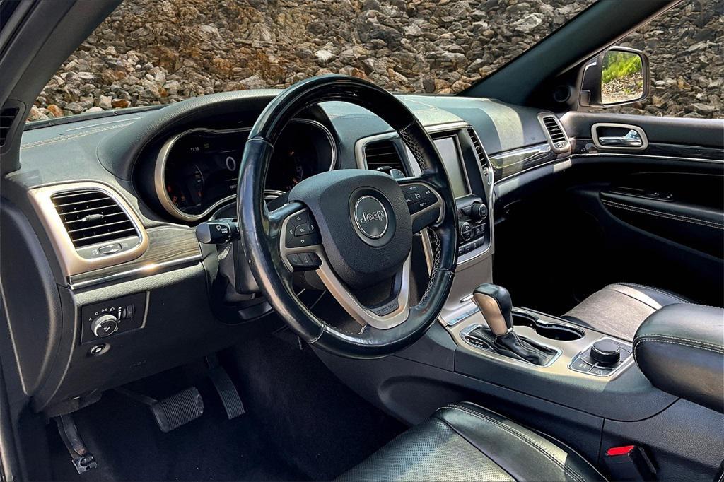 used 2016 Jeep Grand Cherokee car, priced at $10,995