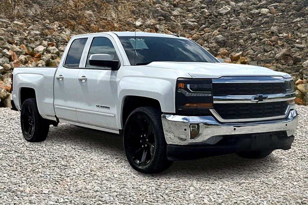 used 2017 Chevrolet Silverado 1500 car, priced at $17,995