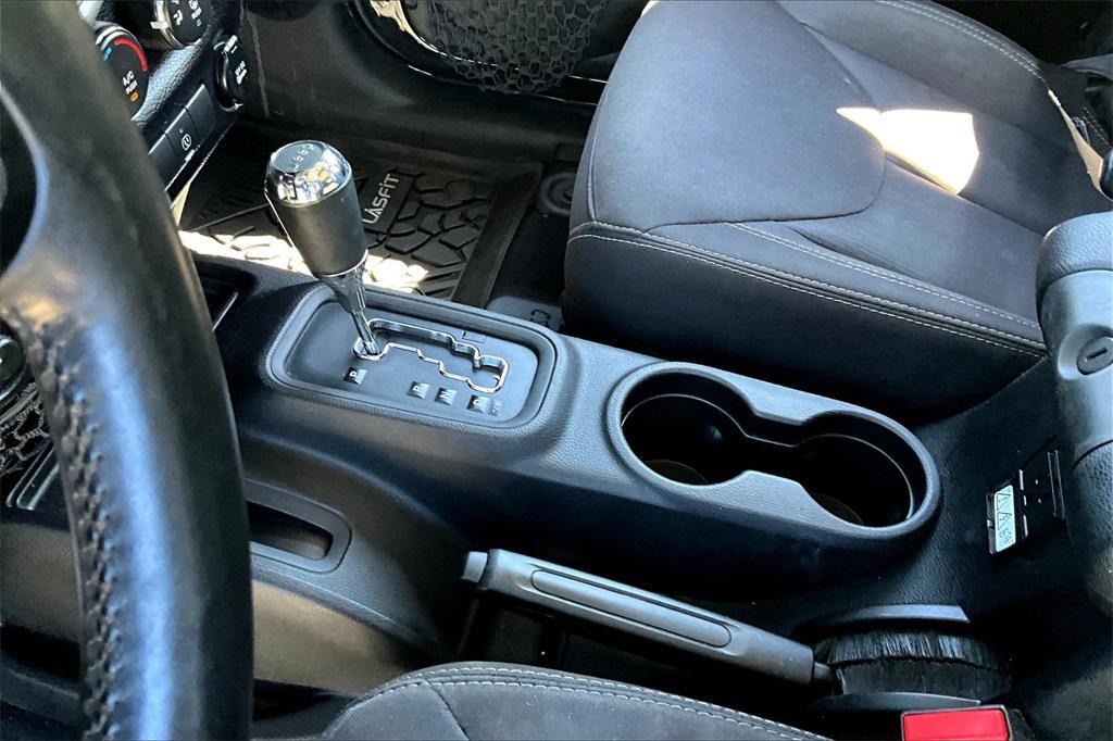 used 2014 Jeep Wrangler Unlimited car, priced at $15,495