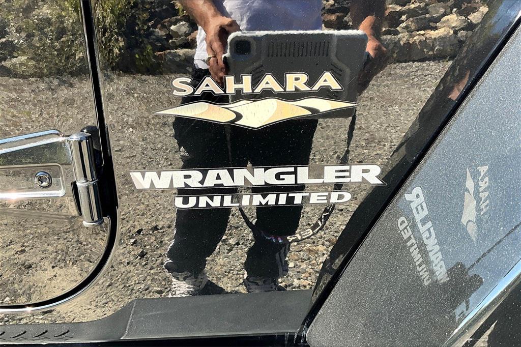 used 2014 Jeep Wrangler Unlimited car, priced at $15,495