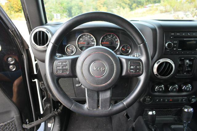 used 2015 Jeep Wrangler Unlimited car, priced at $14,995