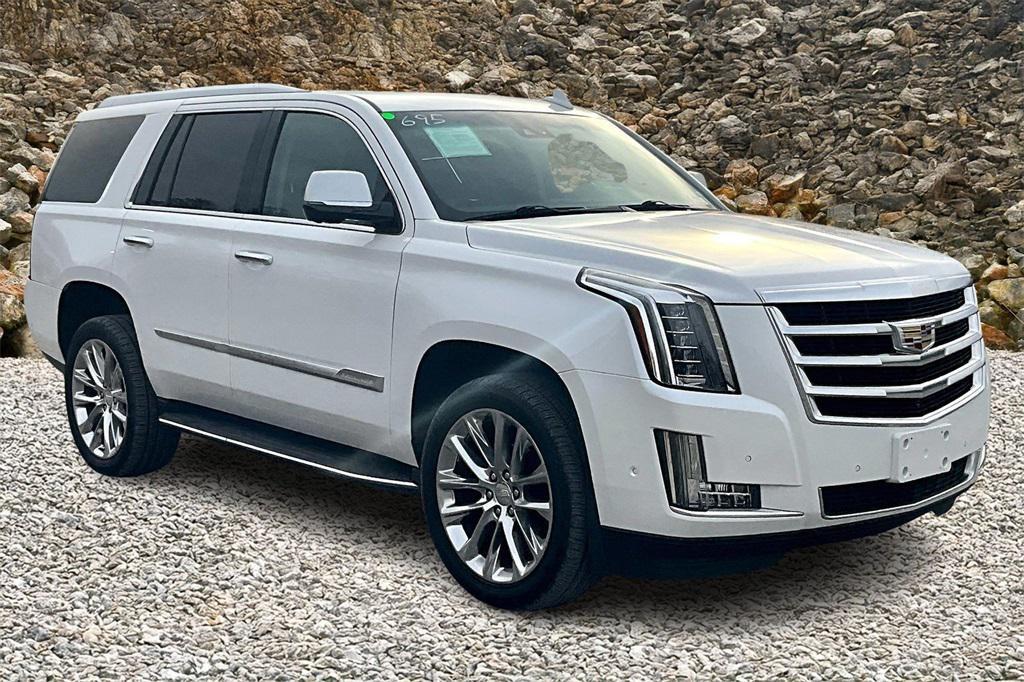 used 2019 Cadillac Escalade car, priced at $27,995