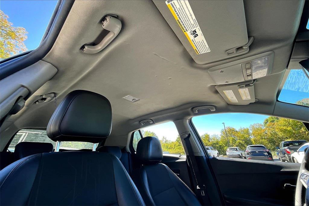 used 2022 Chevrolet Trax car, priced at $12,995