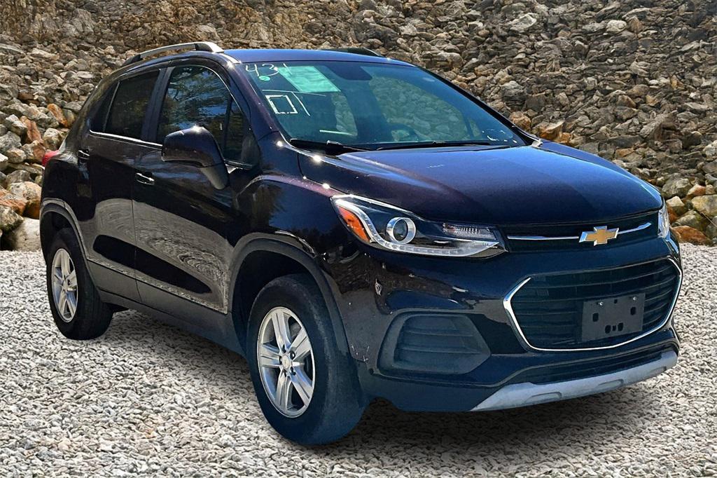 used 2022 Chevrolet Trax car, priced at $12,995