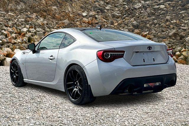 used 2018 Toyota 86 car, priced at $20,995