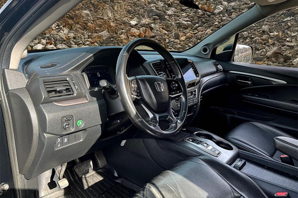 used 2022 Honda Pilot car, priced at $23,995