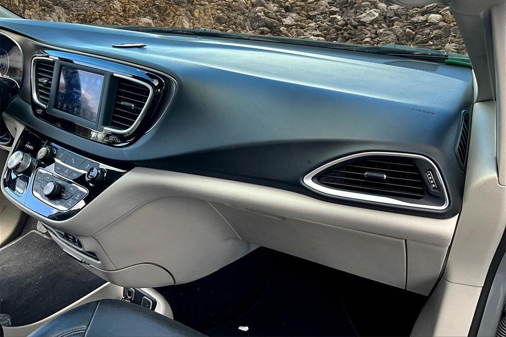 used 2019 Chrysler Pacifica car, priced at $16,995