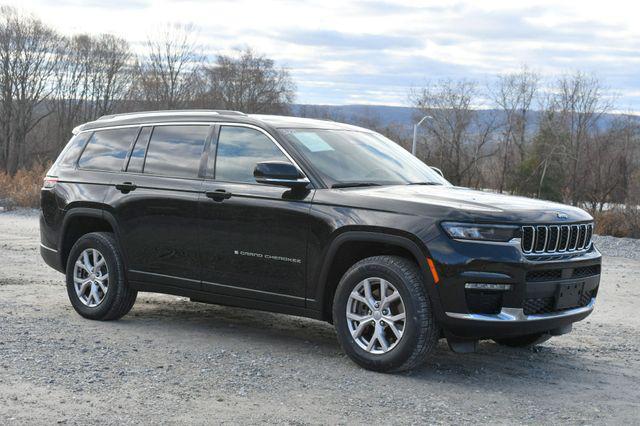 used 2021 Jeep Grand Cherokee L car, priced at $30,995