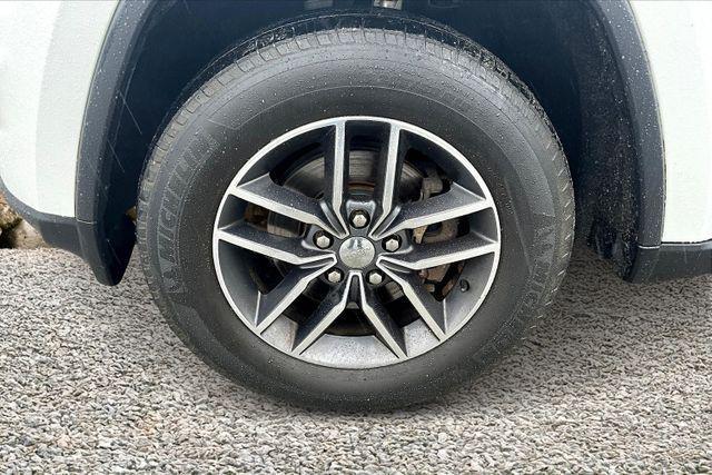used 2017 Jeep Grand Cherokee car, priced at $12,995