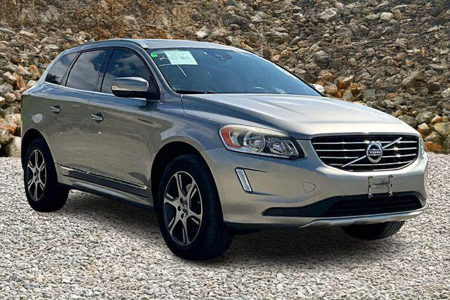 used 2015 Volvo XC60 car, priced at $9,995