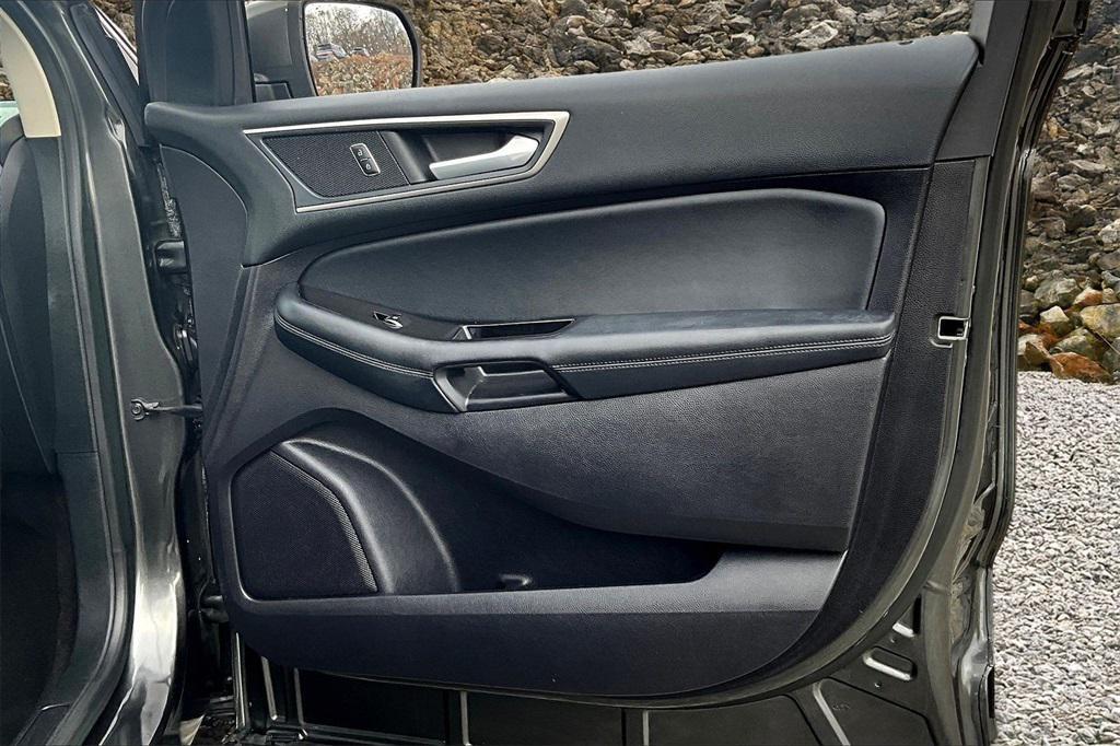 used 2019 Ford Edge car, priced at $15,995