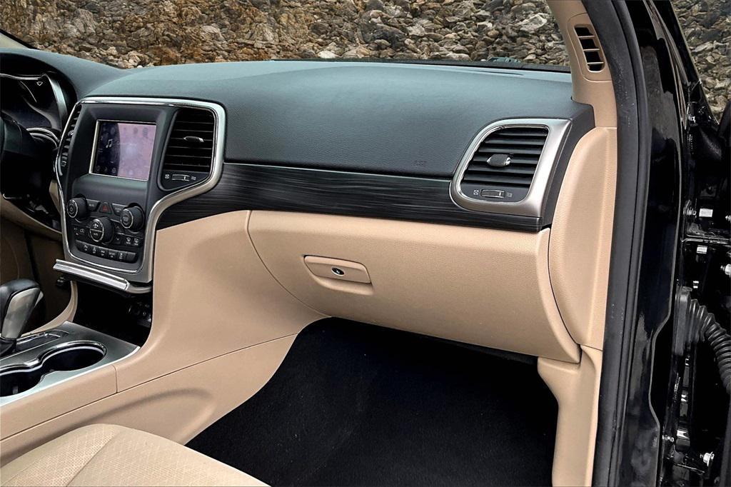 used 2019 Jeep Grand Cherokee car, priced at $15,995