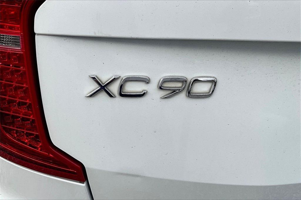 used 2018 Volvo XC90 car, priced at $16,995