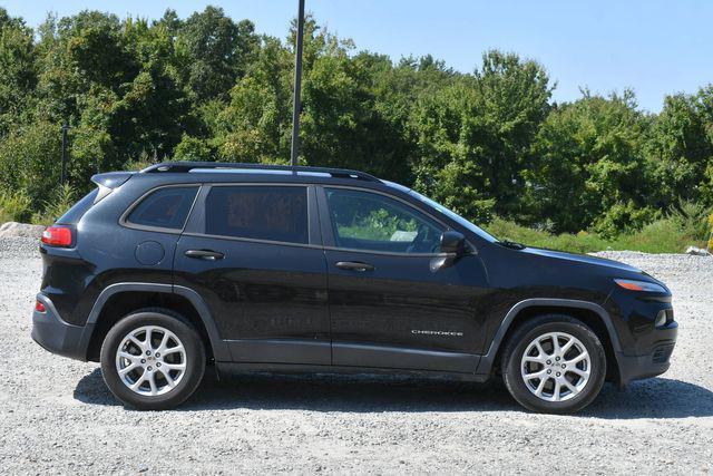 used 2015 Jeep Cherokee car, priced at $7,495