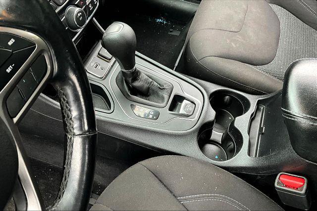 used 2019 Jeep Cherokee car, priced at $9,495