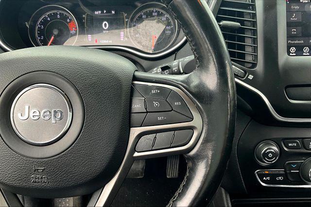 used 2019 Jeep Cherokee car, priced at $9,495