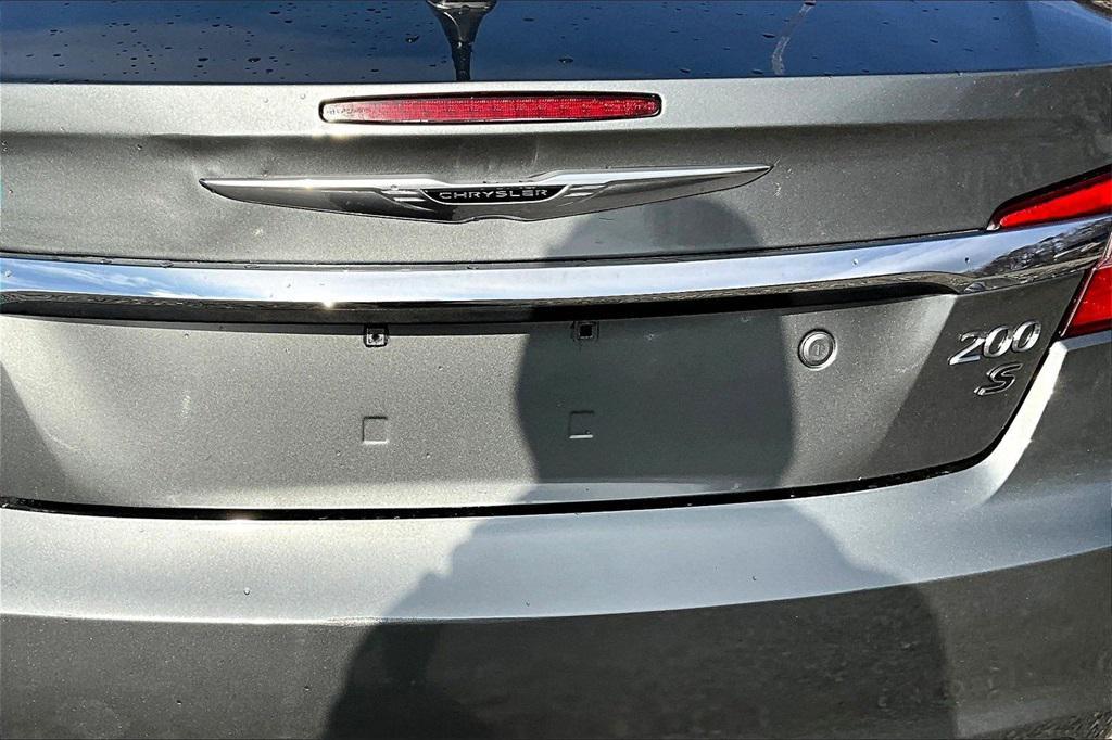 used 2011 Chrysler 200 car, priced at $7,995
