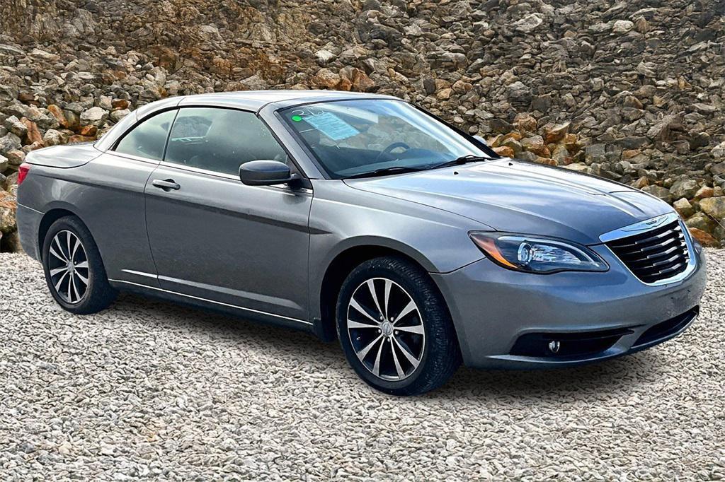 used 2011 Chrysler 200 car, priced at $7,995