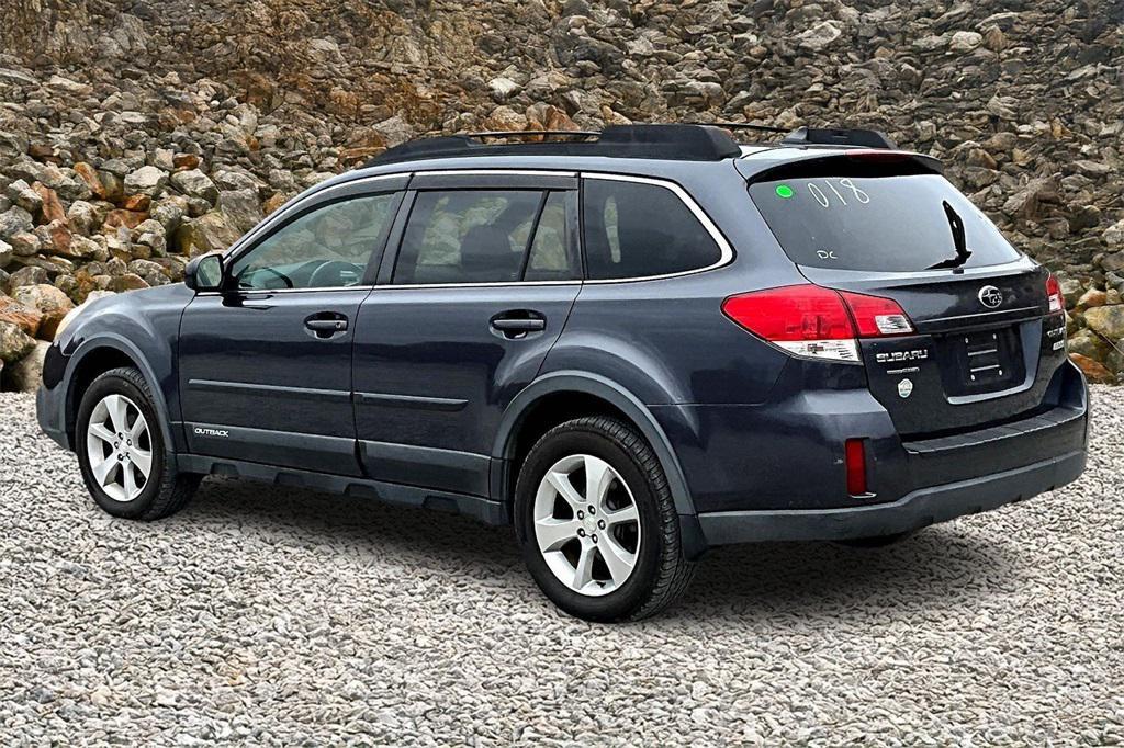 used 2013 Subaru Outback car, priced at $6,995