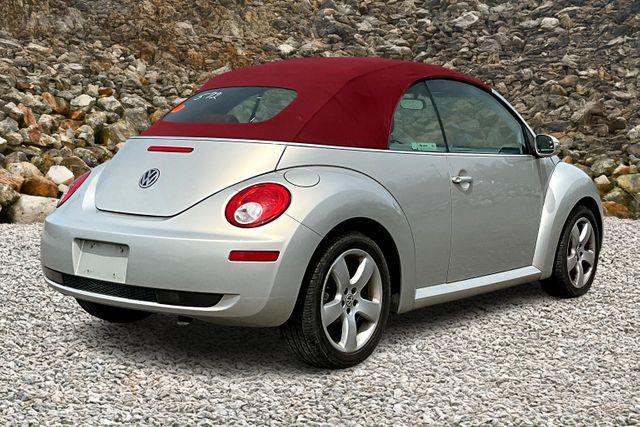 used 2009 Volkswagen New Beetle car, priced at $9,675