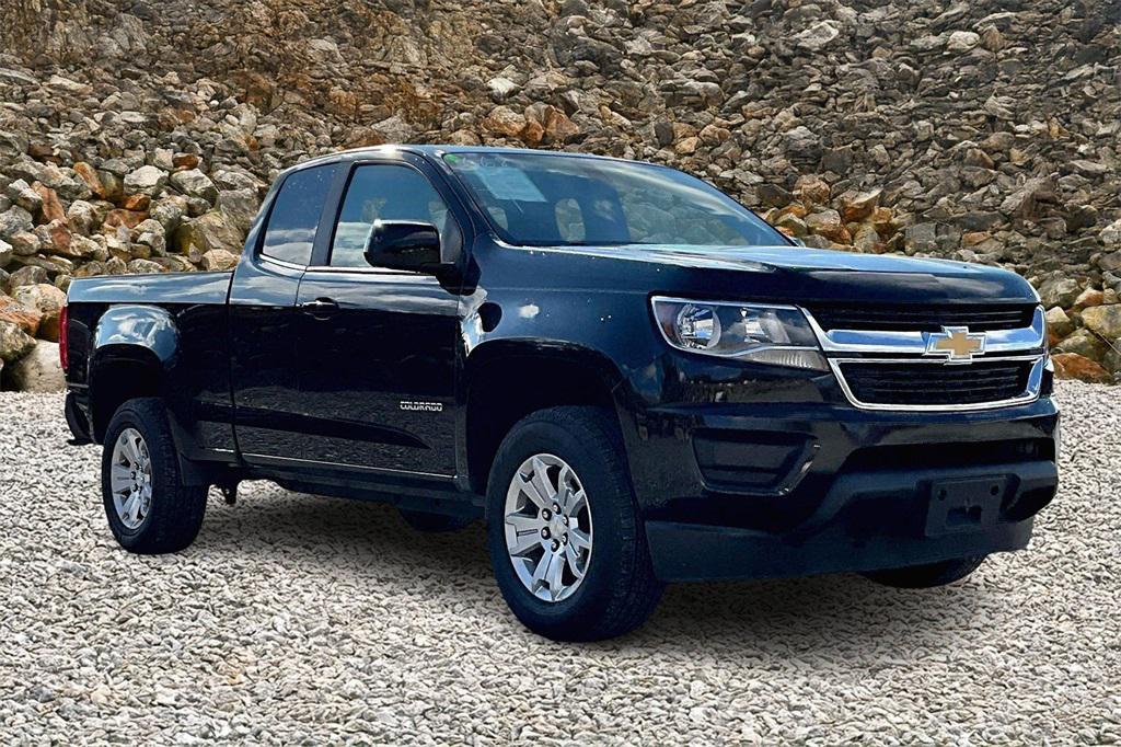 used 2016 Chevrolet Colorado car, priced at $15,995