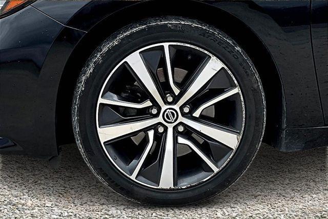 used 2020 Nissan Maxima car, priced at $11,995