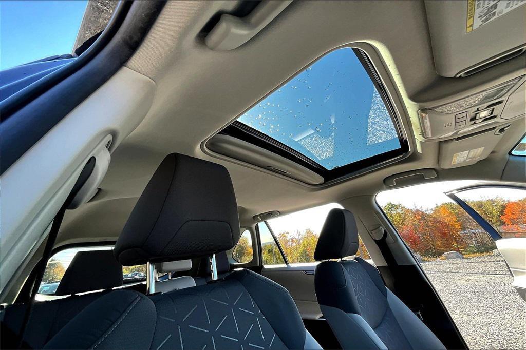 used 2021 Toyota RAV4 Hybrid car, priced at $22,495