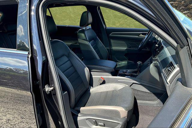 used 2021 Volkswagen Atlas Cross Sport car, priced at $24,995