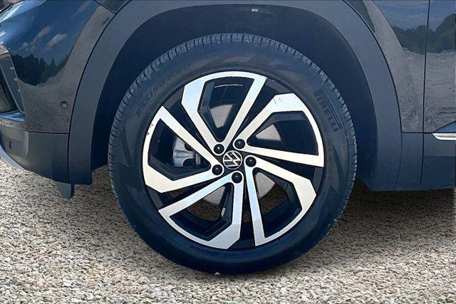 used 2021 Volkswagen Atlas Cross Sport car, priced at $24,995