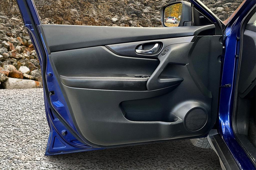 used 2018 Nissan Rogue car, priced at $11,995