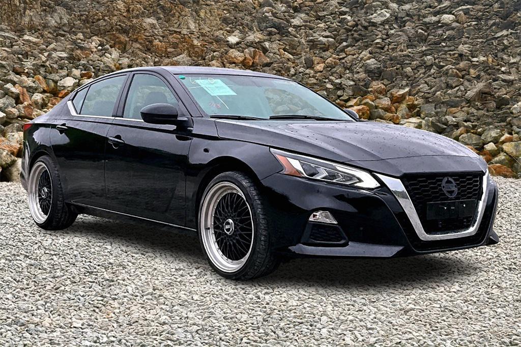 used 2019 Nissan Altima car, priced at $9,995
