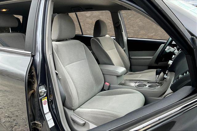 used 2011 Toyota Highlander car, priced at $14,995