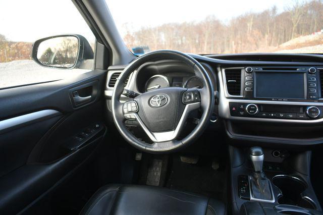 used 2016 Toyota Highlander car, priced at $19,995