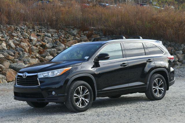 used 2016 Toyota Highlander car, priced at $19,995