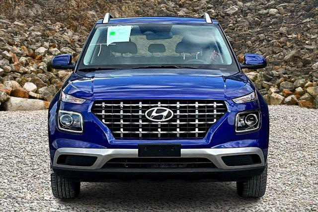 used 2025 Hyundai Venue car, priced at $19,995
