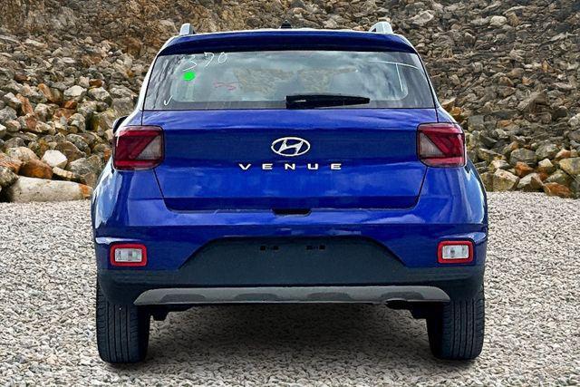 used 2025 Hyundai Venue car, priced at $19,995