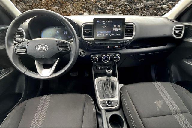used 2025 Hyundai Venue car, priced at $19,995