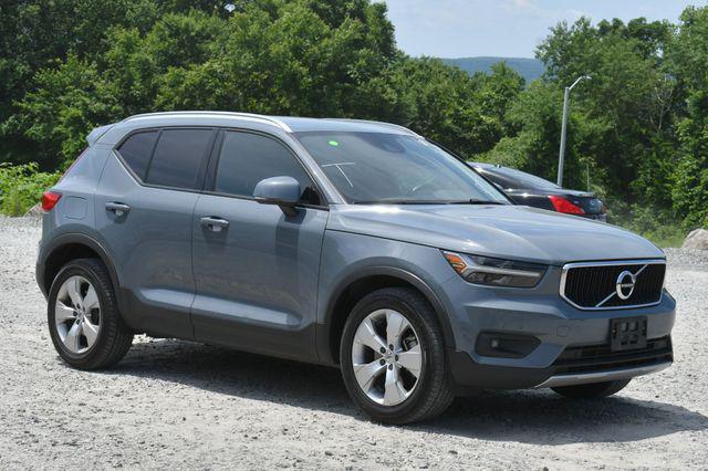 used 2021 Volvo XC40 car, priced at $18,995