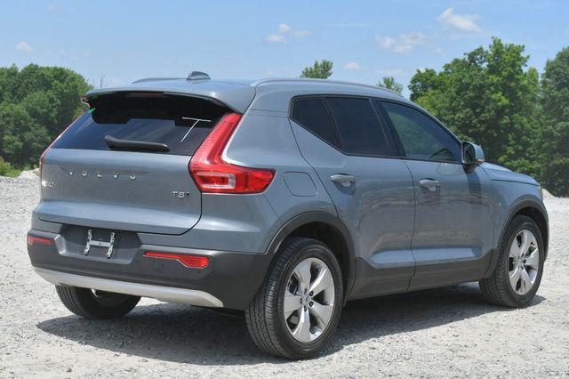 used 2021 Volvo XC40 car, priced at $18,995