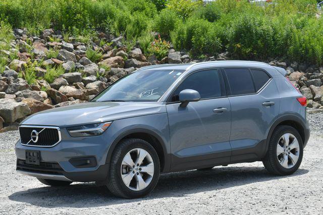 used 2021 Volvo XC40 car, priced at $18,995