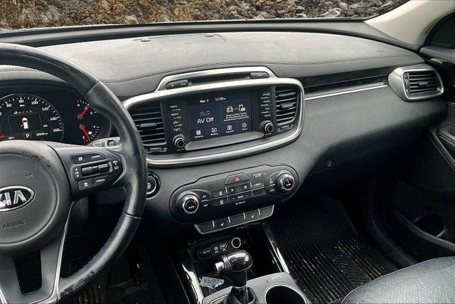 used 2018 Kia Sorento car, priced at $13,995