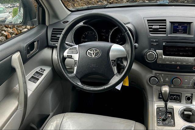 used 2012 Toyota Highlander car, priced at $10,995